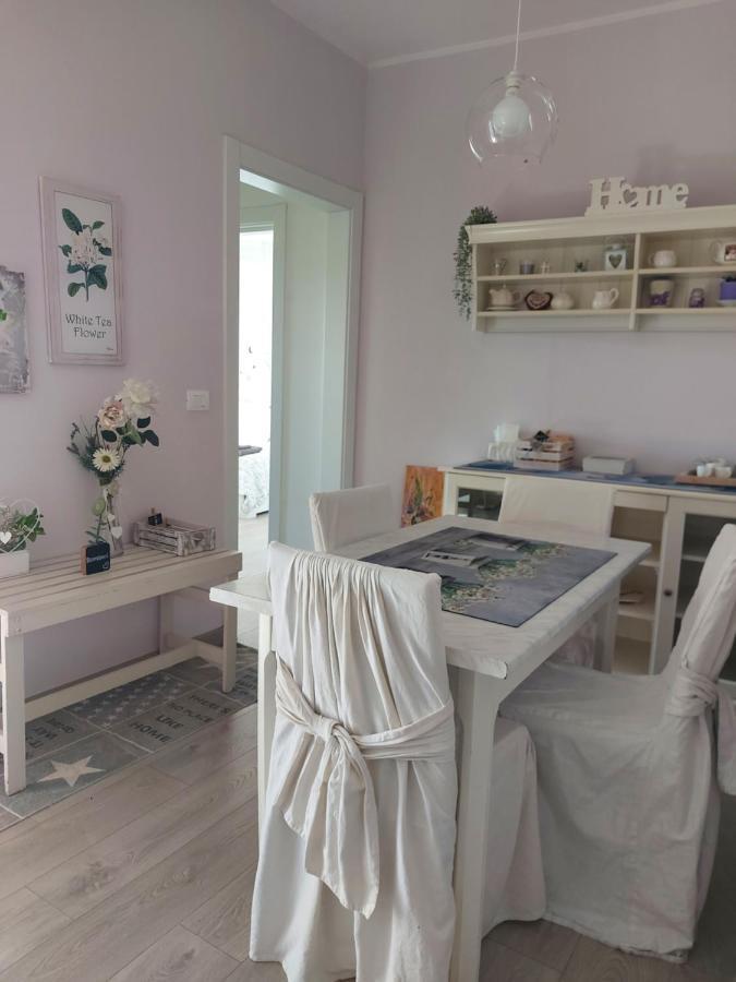 LʼAquila La Pineta - Delightful Small Apartment Near The City Center المظهر الخارجي الصورة